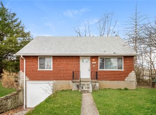 7113 Salmar Ct, Cincinnati, OH 45231
