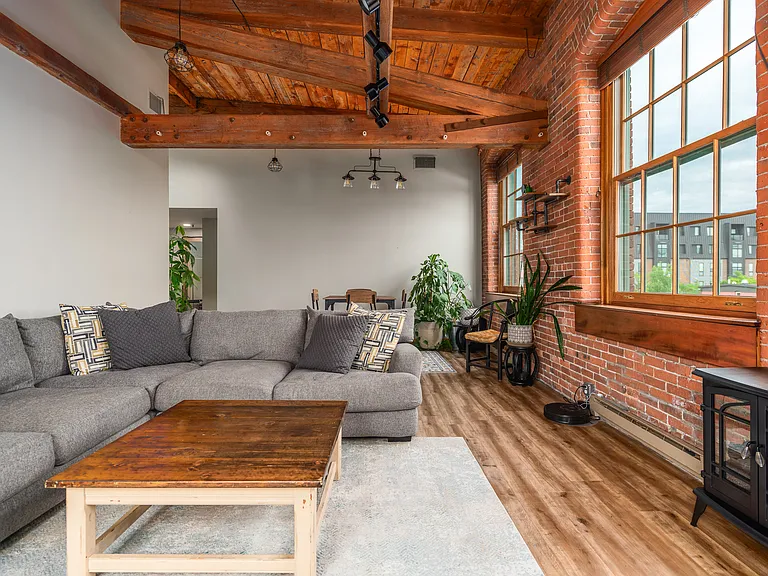555 S Water St #313 — Photo 3