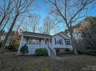 2975 Kay St, Conover, NC 28613