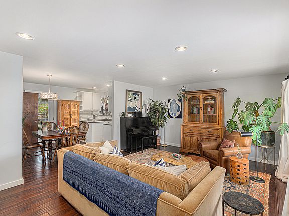Main floor living room