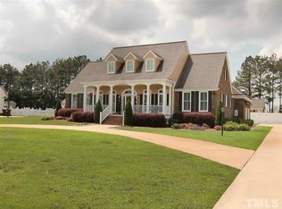 87 Knottingham Ct, Dunn, NC 28334