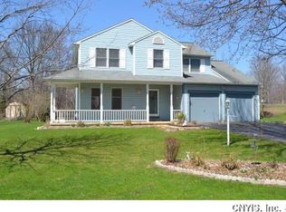 7089 Wimbleton Ct, East Syracuse, NY 13057