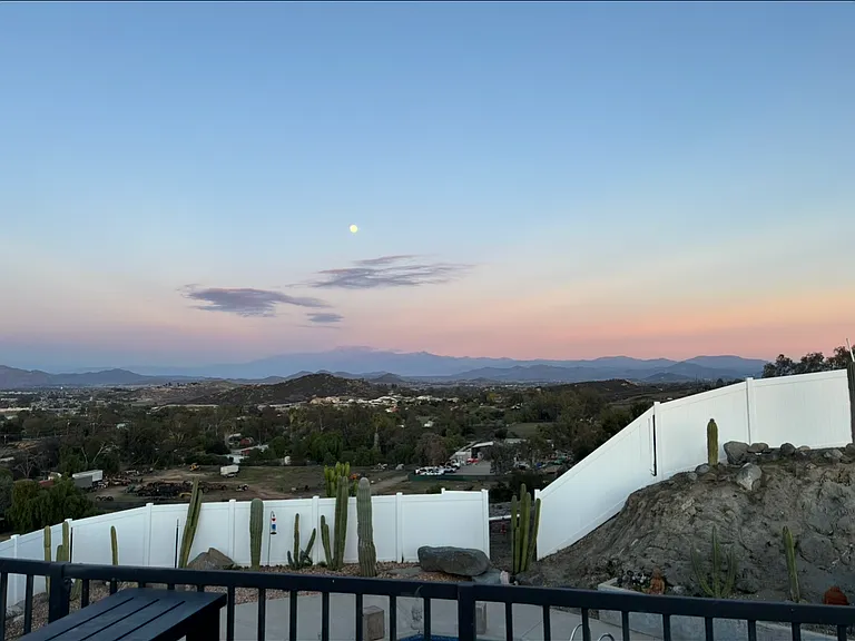 25560 Bundy Canyon Rd — Photo 33