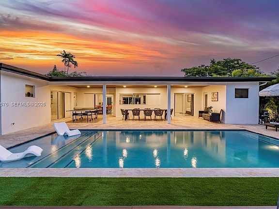 4th image of 5111 Adams St