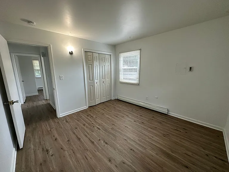 3202-3208 Marshall SE — Photo 6