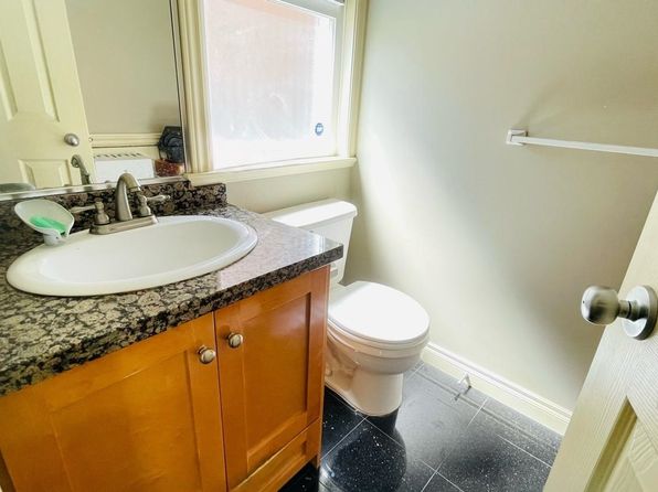 2 bedroom rental in Vancouver — photo 19