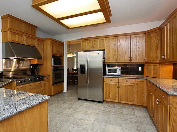 5th image of 41111 N Mill Dr
