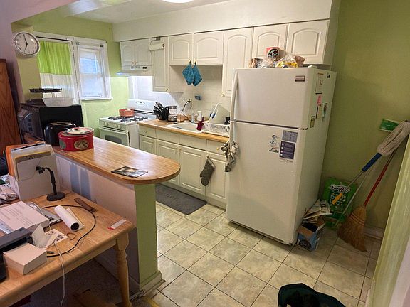 3rd image of 4115 Glen Hunt Rd