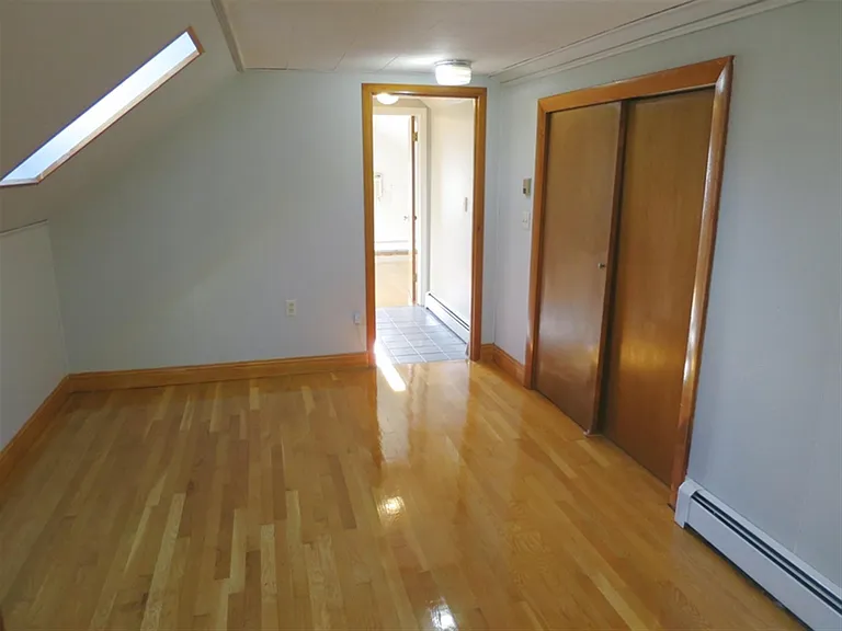 40 Sterling St #2 — Photo 8