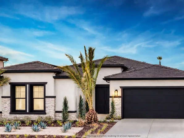 2573 N Black Oak Dr, Fresno, CA 93727