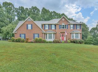 338 Hillcrest Dr, Gate City, VA 24251