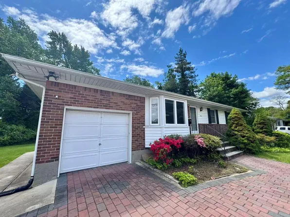 663 Woodbury Road, Syosset, NY 11791