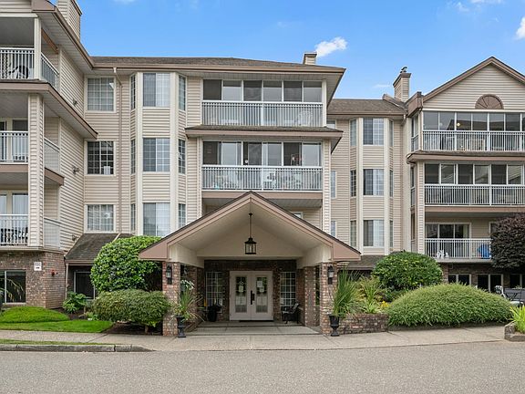 2nd image of 2491 Gladwin Rd #201