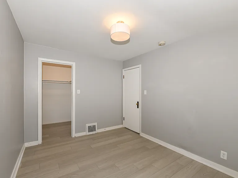 2230 S 72nd St #2 — Photo 14