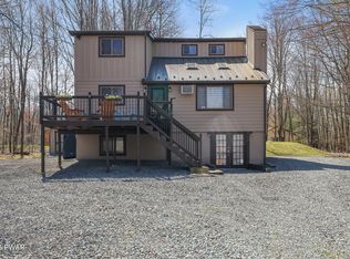 7 Hawk Mew, Lake Ariel, PA 18436