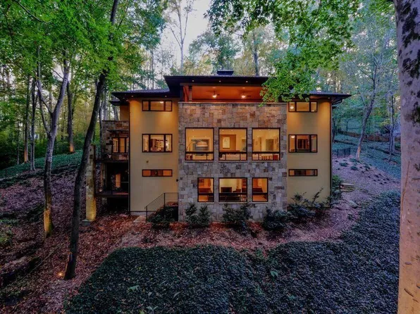 1180 E Beechwood Dr NW, Atlanta, GA 30327