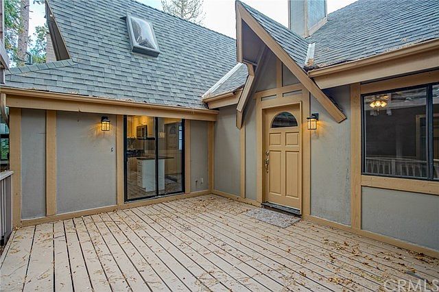 1st image of 674 Knoll Dr