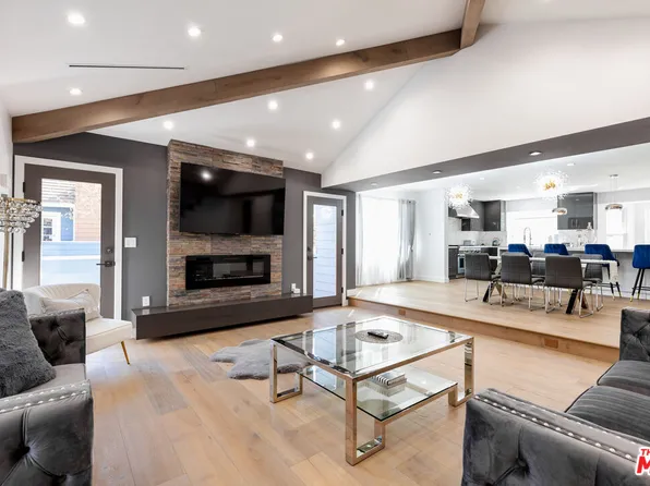 18721 Hatteras St Unit 10, Tarzana, CA 91356