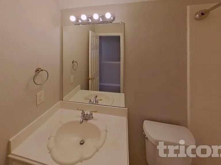 1980 Creekside Dr — Photo 15