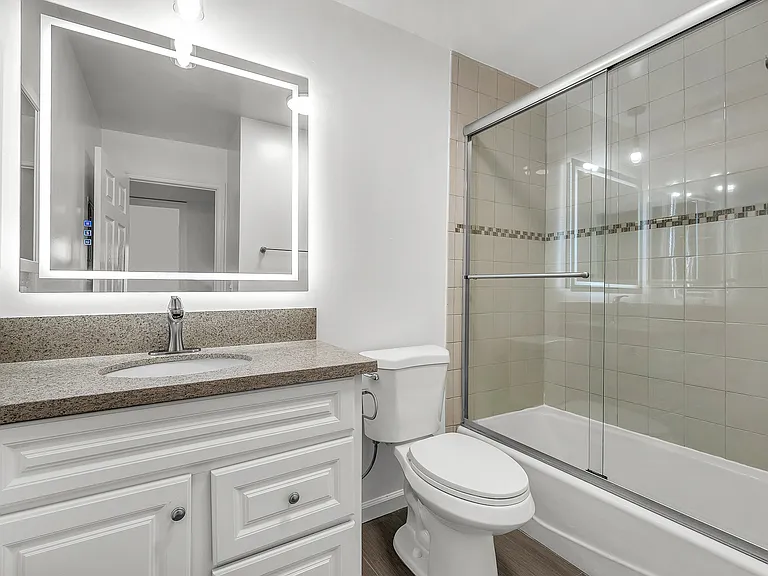 1432 Saltair Ave — Photo 16