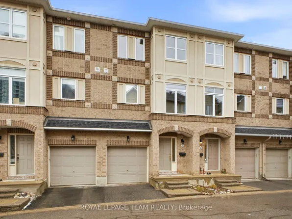 5 Island Creek Point, Ottawa, ON K1Z 1C5