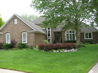 43208 Leelanau Dr, Sterling Heights, MI 48314