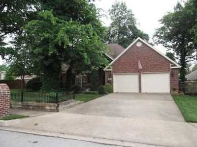 3702 W Mockingbird Ln, Rogers, AR, 72756