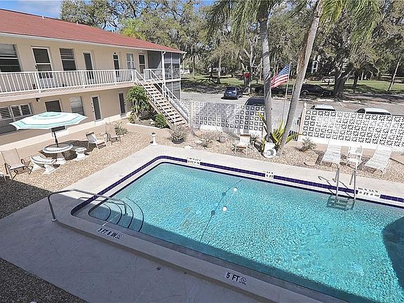 2nd image of 509 W Venice Ave APT 205