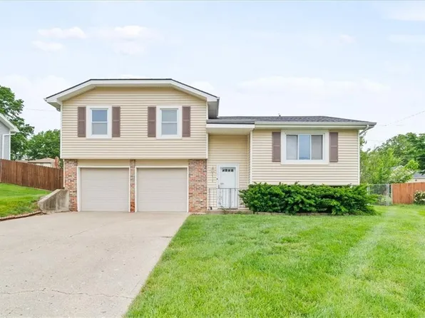 5414 Locust Ave, Kansas City, KS 66106