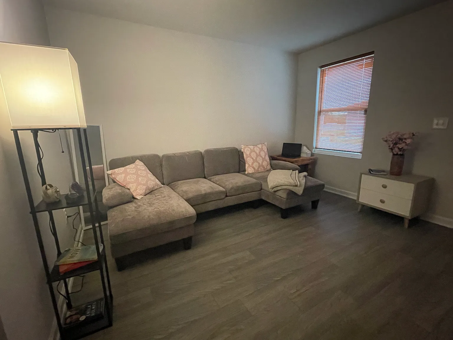4 bed, 1802 sqft, $2,050 — Photo 2