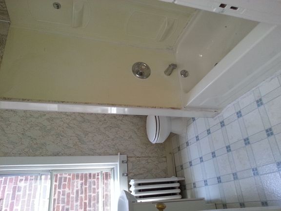 4th image of 1103 Chestnut St