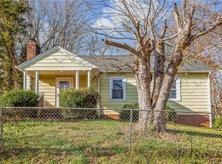 102 Bitting Ave, Mount Airy, NC 27030