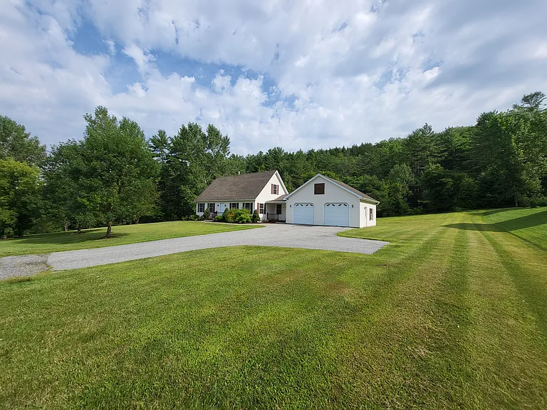 451 Partridge Farm Rd — Photo 3