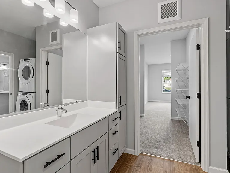 Rya Apartments — Photo 87