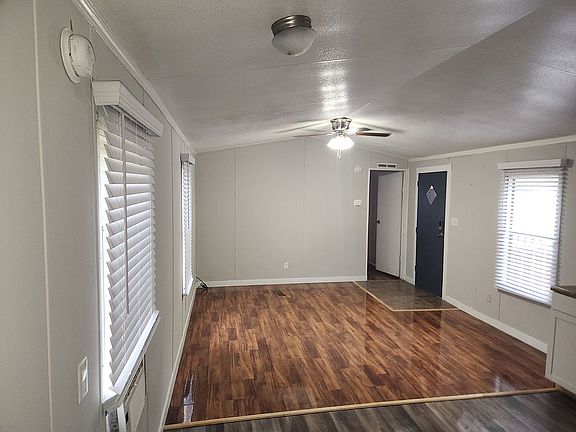 4th image of 106 Brandy Ln