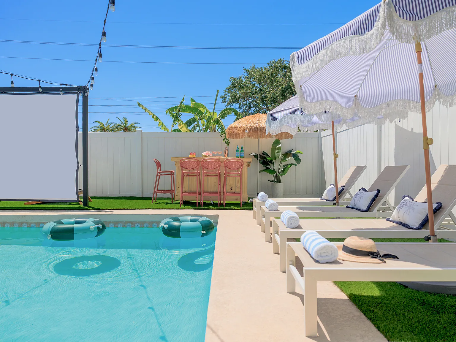 5 bed, 2569 sqft, $9,841 — Photo 3