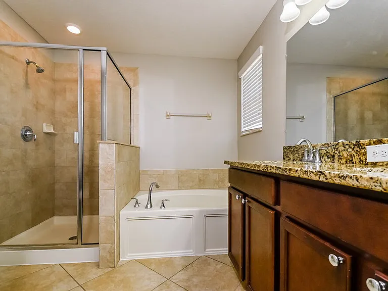 6402 Trent Creek Dr — Photo 10