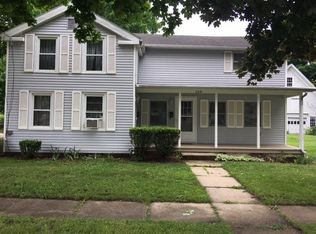 204 W 2nd St #1/2, Belvidere, IL 61008