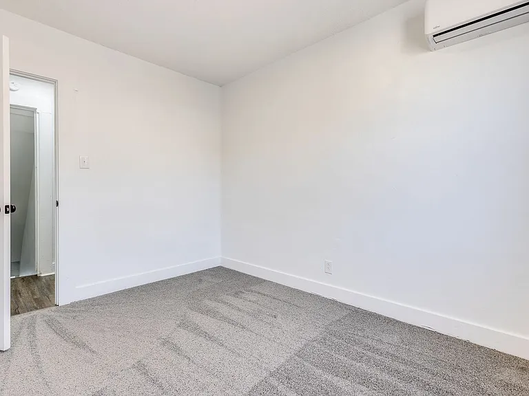 20 - 826 E Warrington — Photo 13