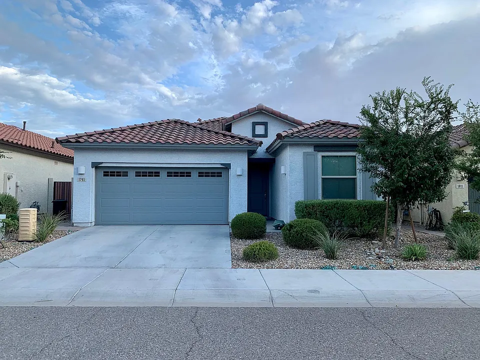 1741 W Cottonwood Ln