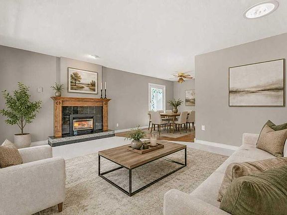 3rd image of 2843 N Cedar Ridge Dr SW