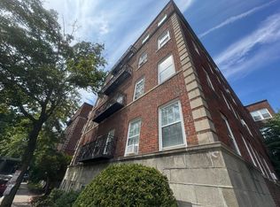 77 Martin St APT 5, Cambridge, MA 02138
