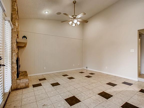 4th image of 1016 Speer Ln