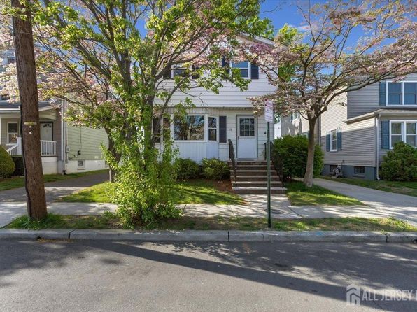 13 Lillian Ter, Woodbridge, NJ 07095