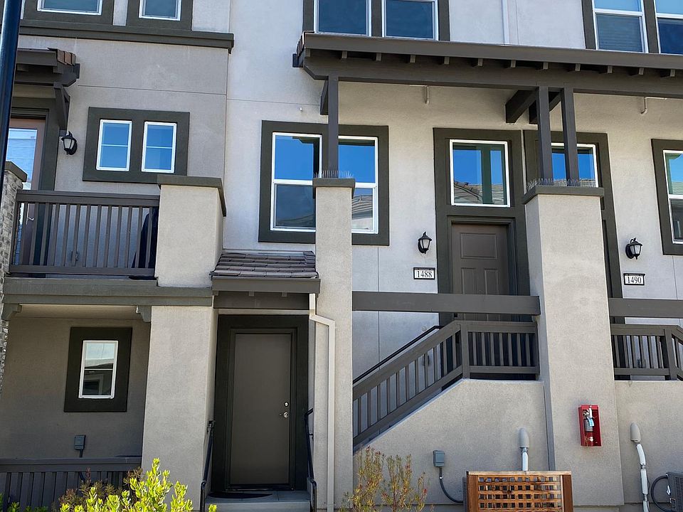 1st image of 1488 Cherry Cir #1488