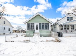 15751 Fairfield St, Detroit, MI 48238