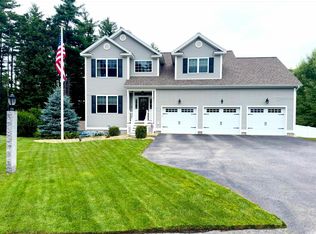 20 School House Rd, Londonderry, NH 03053