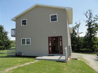 98 Manse St #A, Washington, PA 15301