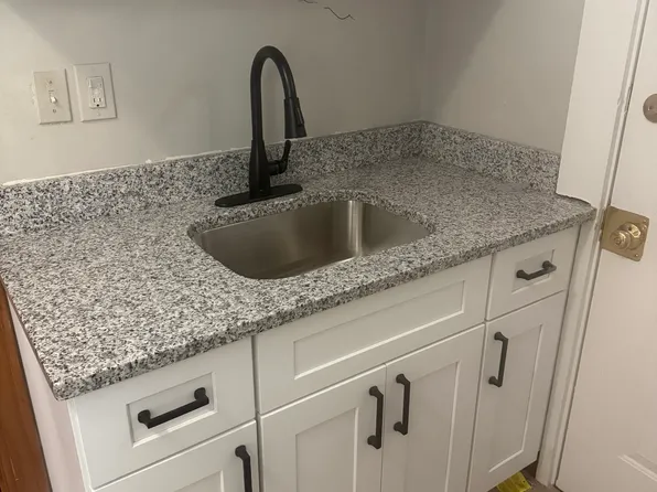 88 Chestnut St #1RF, Everett, MA 02149