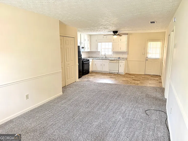108 Appleton Blvd #B — Photo 3